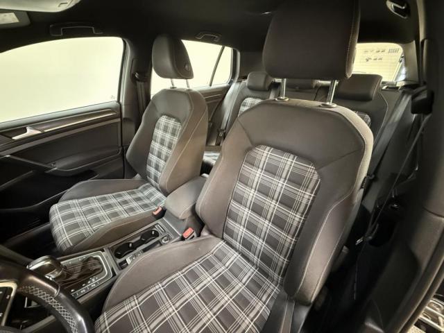 Volkswagen Golf image 3