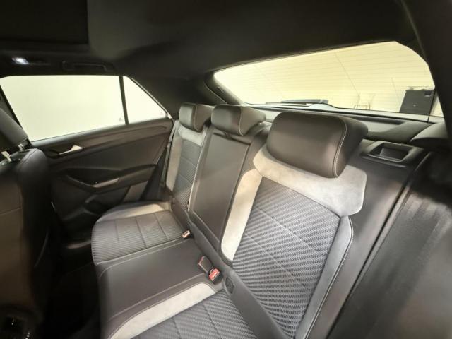 Volkswagen T-Roc image 2