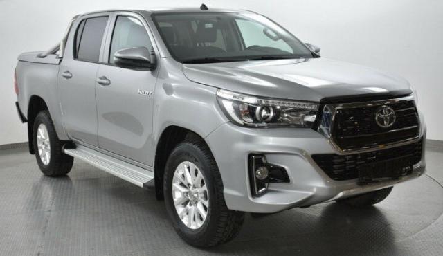 Toyota Toyota Hilux 2.4 D 150 Ch Double Cab 4x4 image 3
