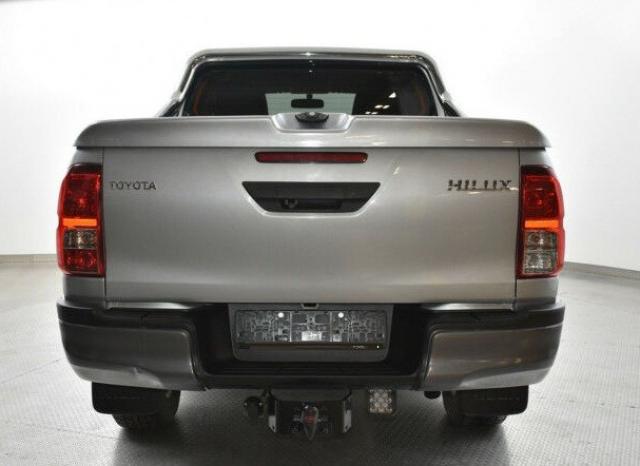 Toyota Toyota Hilux 2.4 D 150 Ch Double Cab 4x4 image 6