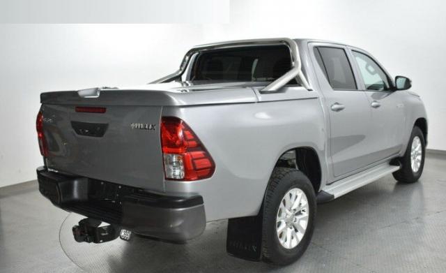 Toyota Toyota Hilux 2.4 D 150 Ch Double Cab 4x4 image 1