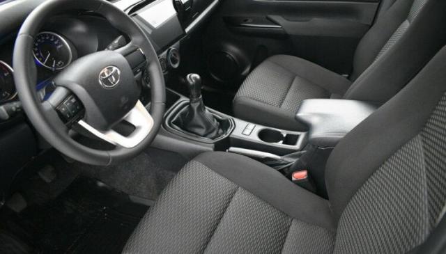 Toyota Toyota Hilux 2.4 D 150 Ch Double Cab 4x4 image 4