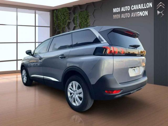 Peugeot 5008 image 2