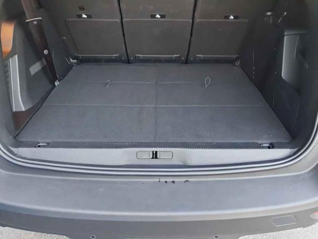 Peugeot 5008 image 9