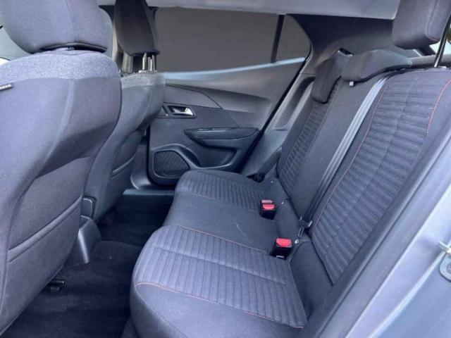 Peugeot 2008 image 2