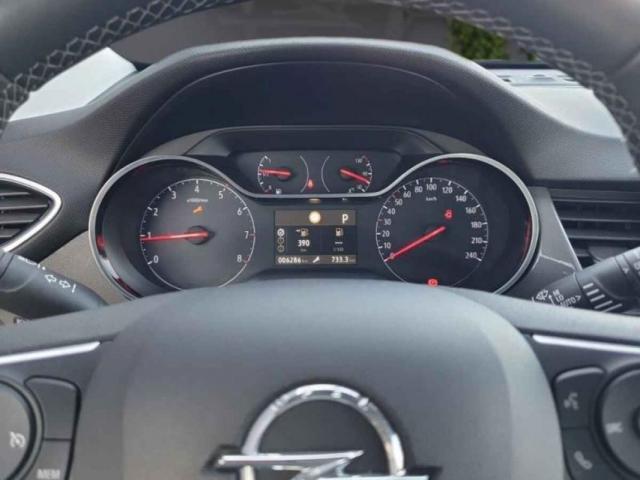 Opel Crossland image 3