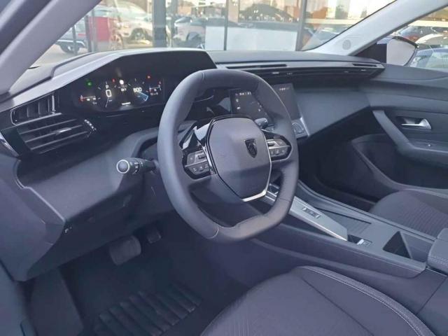 Peugeot 308 image 7