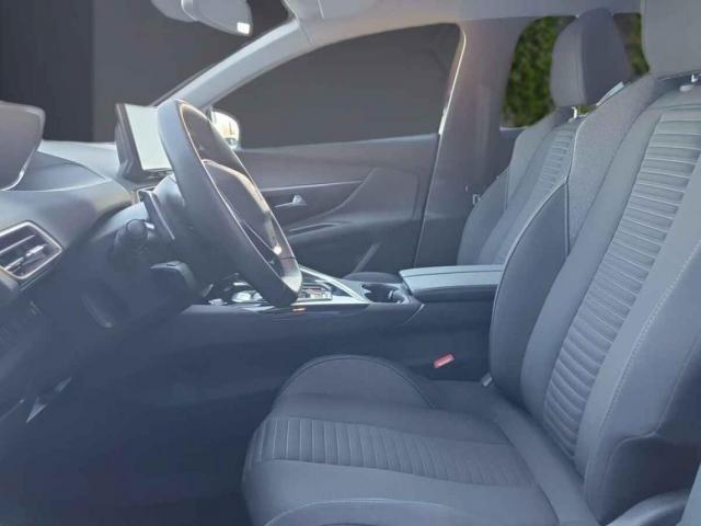 Peugeot 5008 image 4
