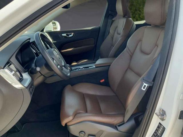 Volvo Xc60 image 1