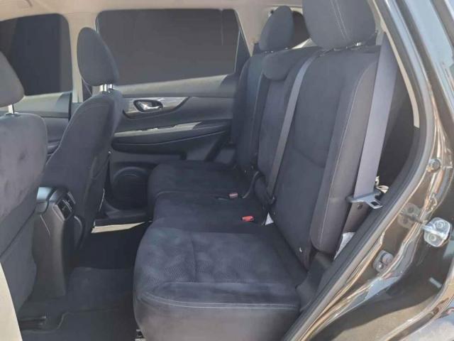 Nissan X-Trail image 2
