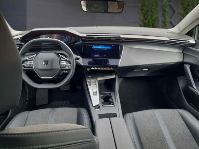 Peugeot 308 image 3