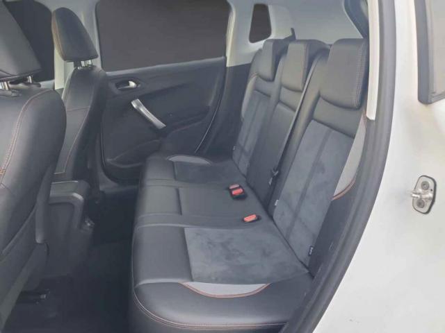 Peugeot 2008 image 1
