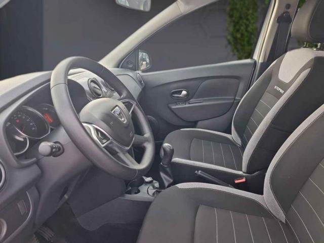 Dacia Sandero image 1