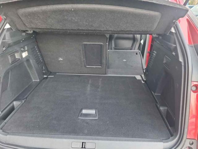 Peugeot 3008 image 2