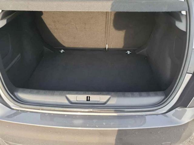 Peugeot 308 image 8