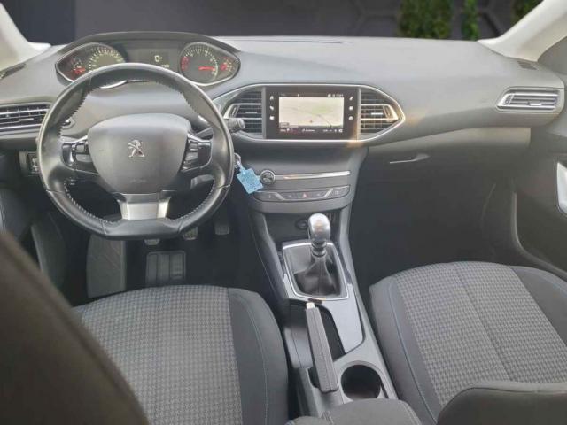 Peugeot 308 image 7