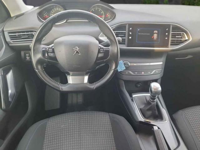 Peugeot 308 image 9