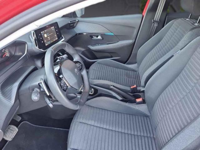 Peugeot 208 image 4