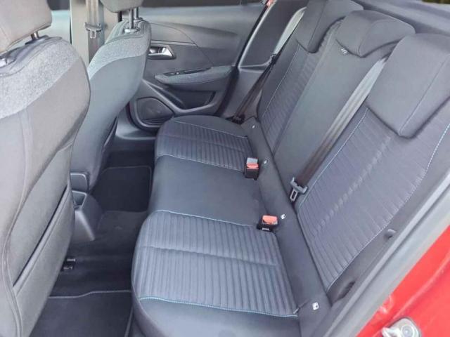 Peugeot 208 image 2