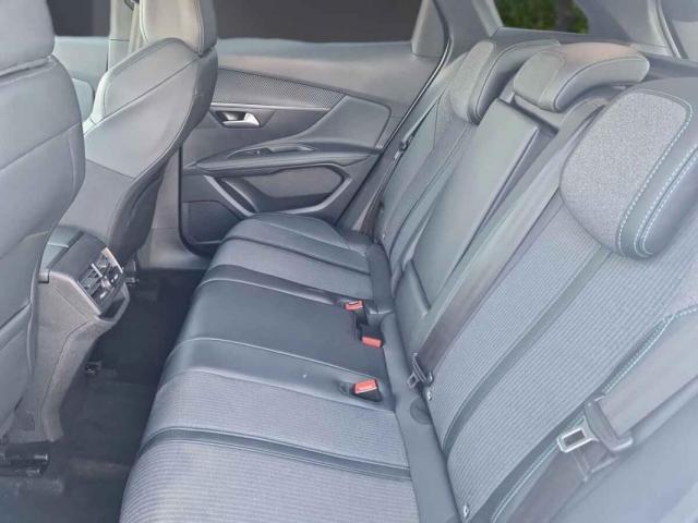 Peugeot 3008 image 1