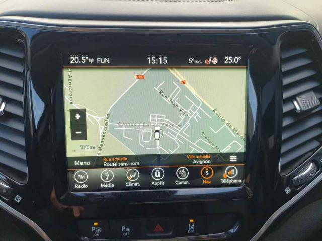 Jeep Cherokee image 2