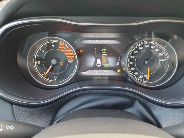 Jeep Cherokee image 5