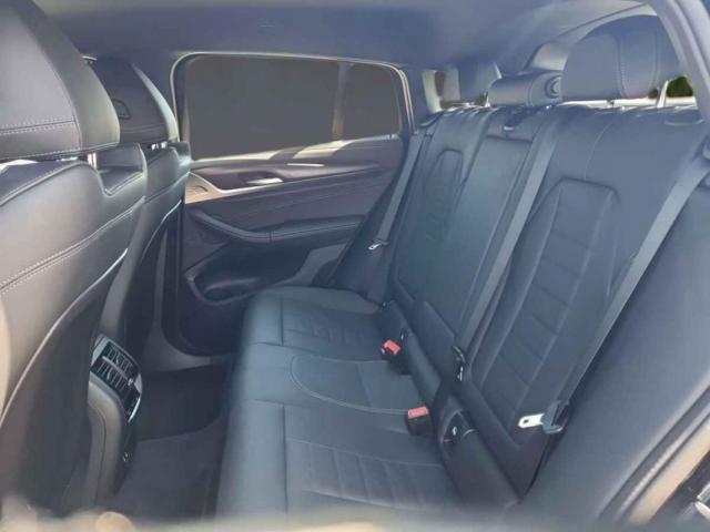 Bmw X4 image 4