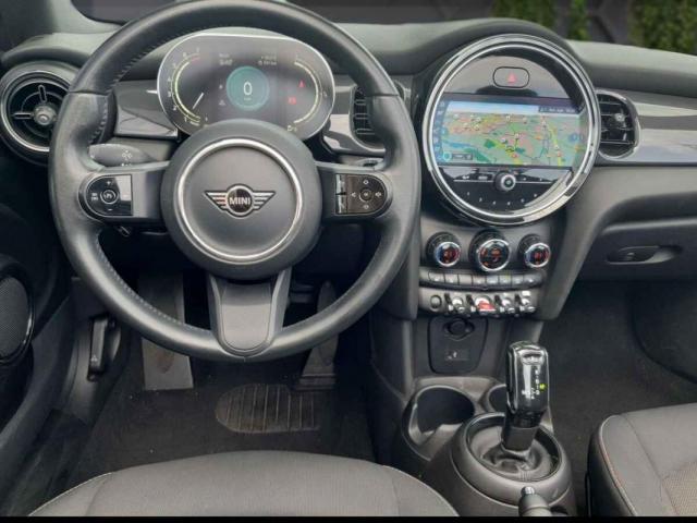 Mini Cabrio image 1
