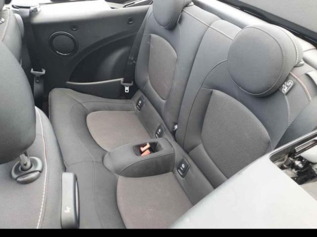 Mini Cabrio image 8