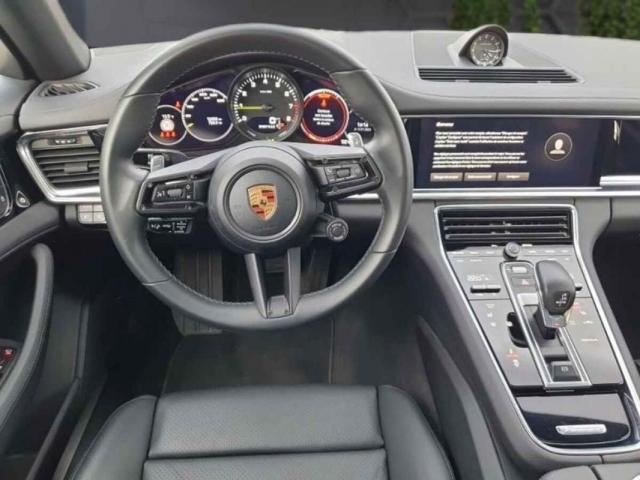 Porsche Panamera image 2