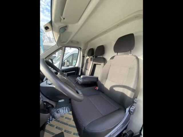 Opel Movano image 8