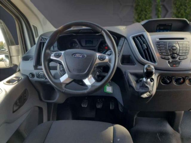 Ford Transit image 5