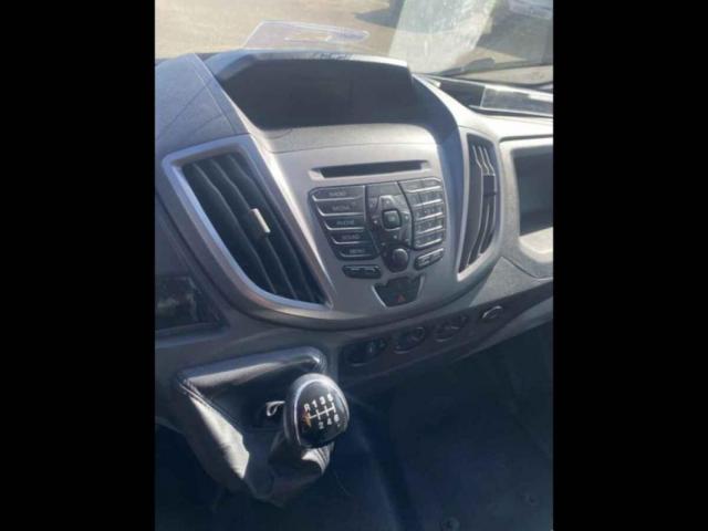 Ford Transit image 3