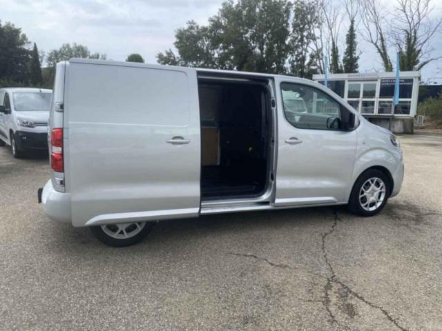 Citroen Jumpy image 2