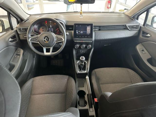 Renault Clio image 2