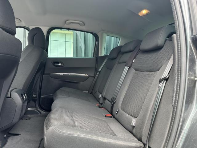 Peugeot 3008 image 2
