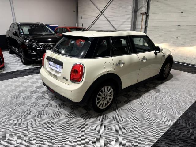 Mini One image 8