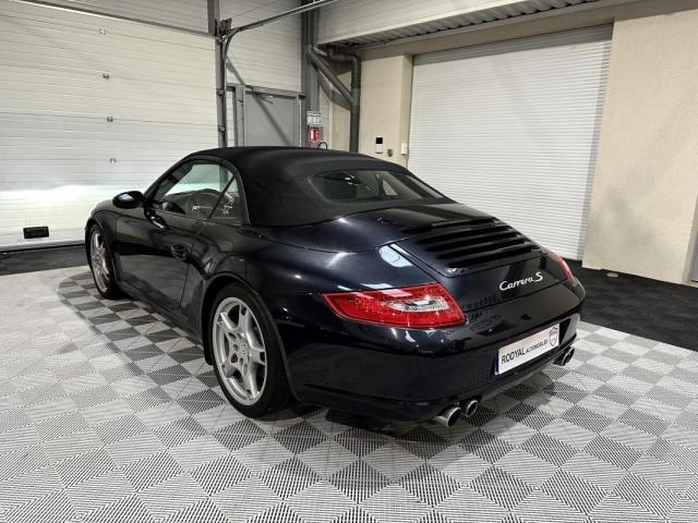 Porsche 911 image 7