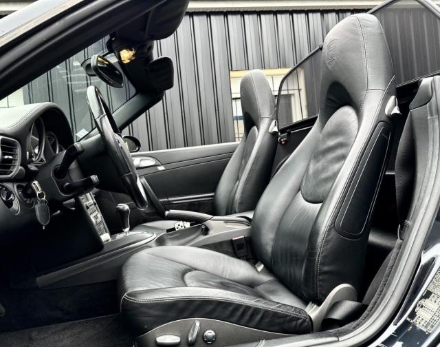 Porsche 911 image 4