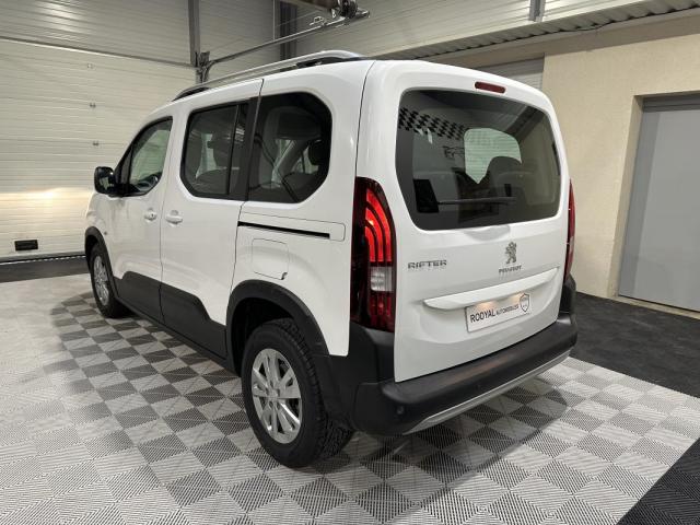Peugeot Rifter image 9