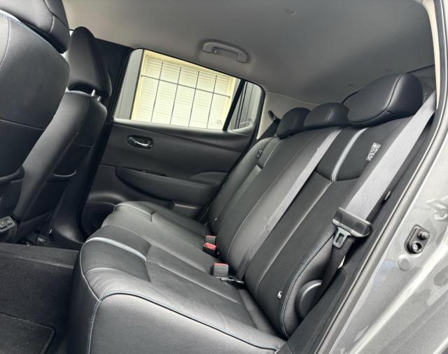 Nissan Leaf image 4