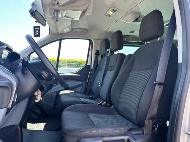 Ford Transit Custom image 2