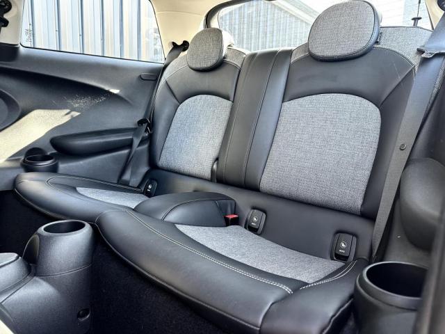 Mini Cooper image 3