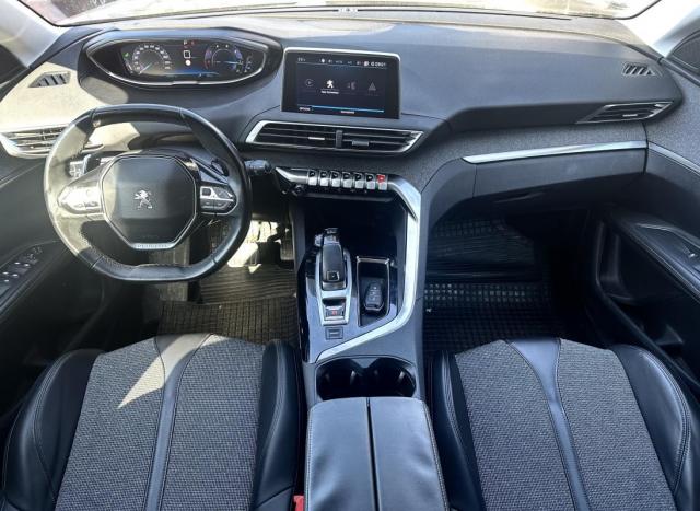 Peugeot 3008 image 2