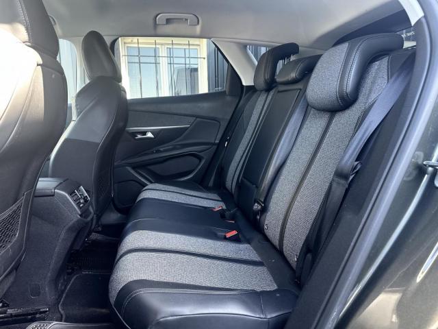 Peugeot 3008 image 1