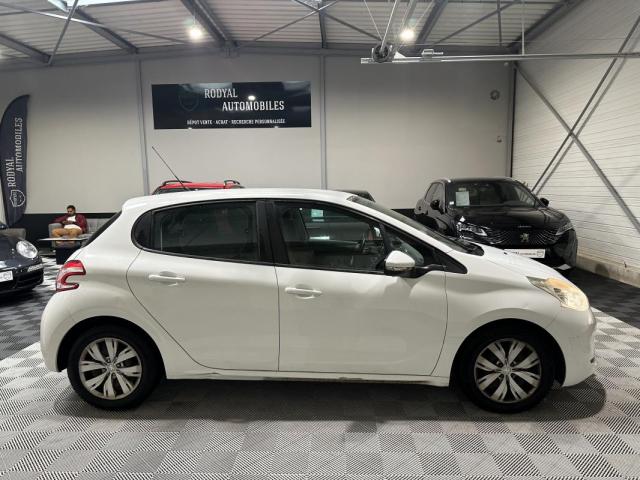 Peugeot 208 image 4