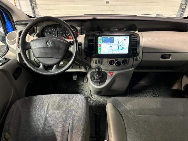 Renault Trafic image 1