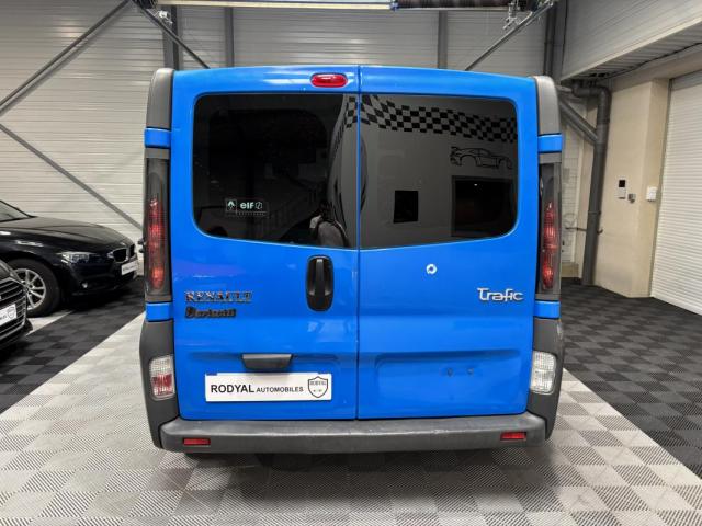 Renault Trafic image 9