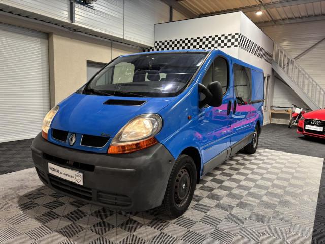 Renault Trafic image 2