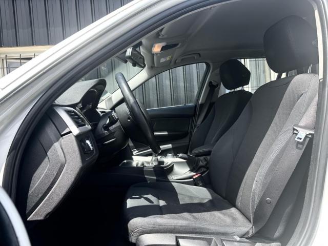 Bmw 320d Touring image 3